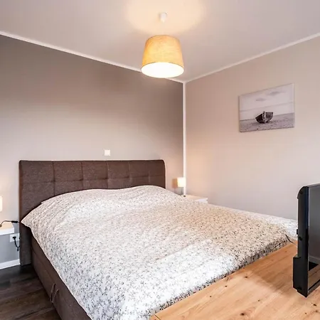 Haus Kuestenstern 3 *